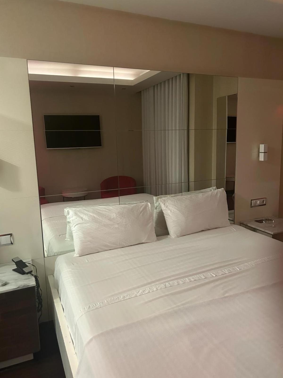 Motel Flamingo Perafita Zewnętrze zdjęcie